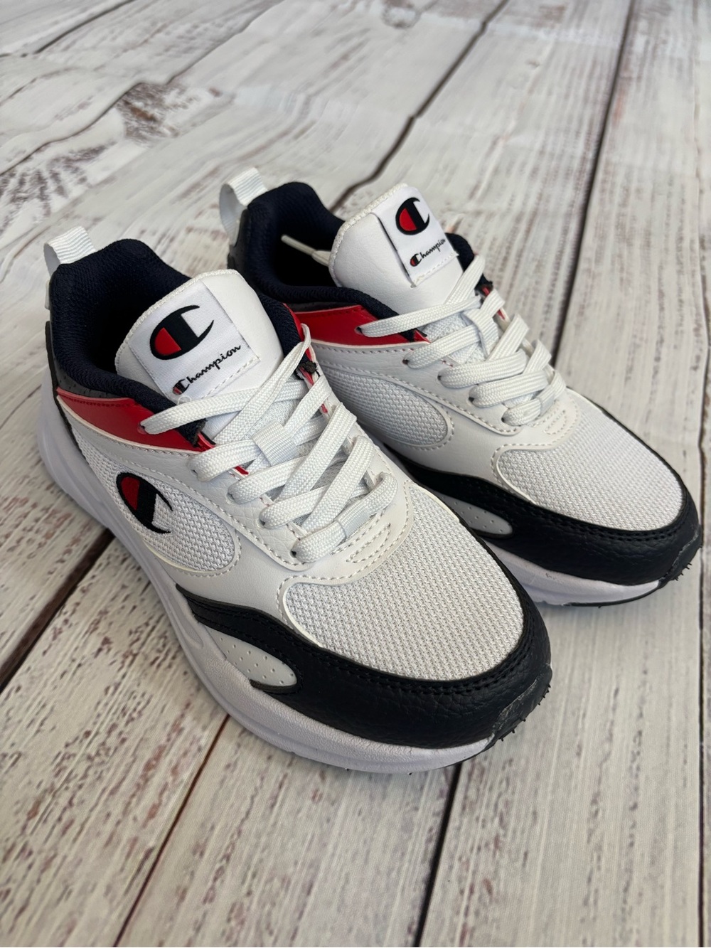 Champion Kids White Black & Red Low-Top Sneakers